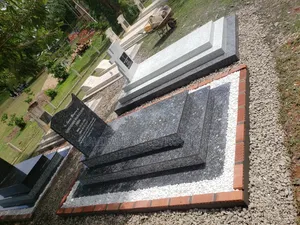 Grave Finishing: Granite, Marble & Terrazzo by Havilah Constructions