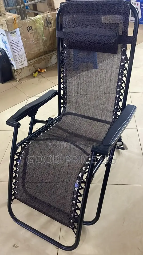 Zero Gravity Recliner Lounge Chair - 1