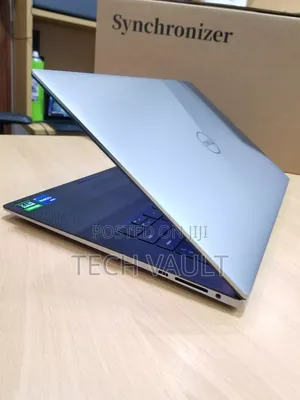Dell Precision 5560 Laptop - Intel Core i7, 16GB RAM, 512GB SSD