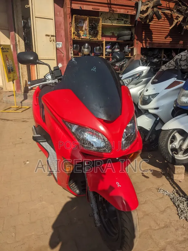 Honda Forza 2016 Scooter - 1