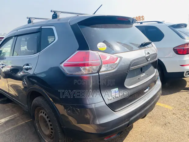 Nissan X-Trail 2.0 Petrol FWD 2017 Gray - 1