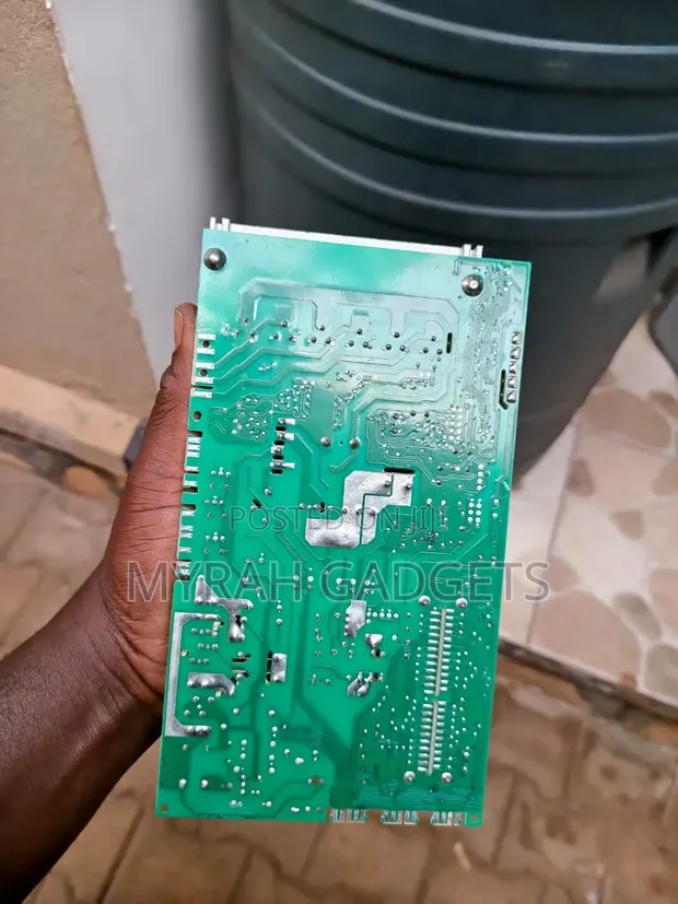 Front-Loading Washing Machine Repair Service - 1