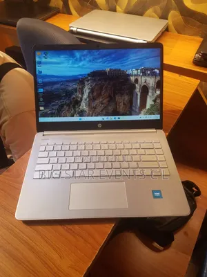 HP 14S Laptop: Intel Celeron, 8GB RAM, 256GB SSD