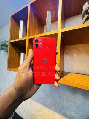 Apple iPhone 11 64GB Red