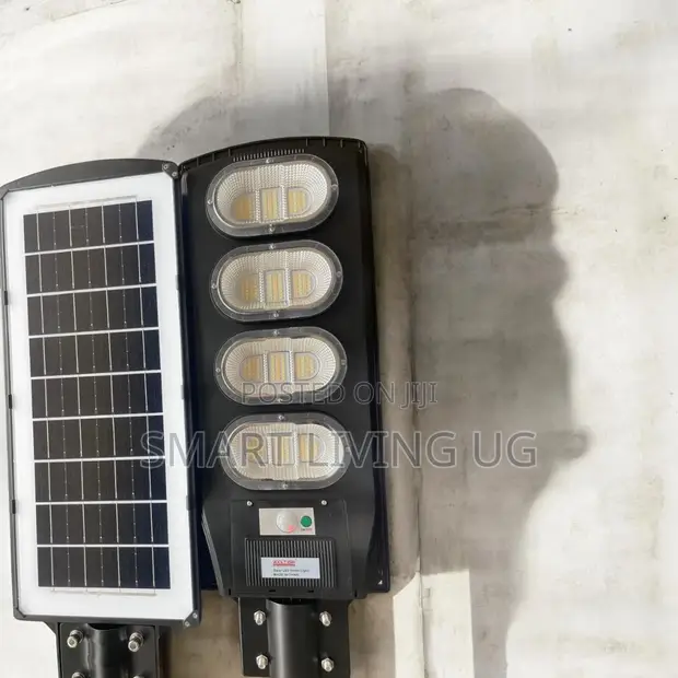 200W Solar Street Light for Gardens & Parking - 1