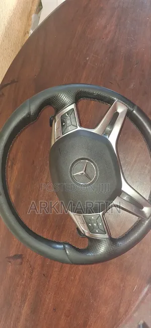 Mercedes-Benz W166 ML350 Steering Wheel with Airbag