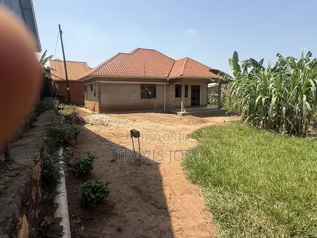 3 Bedroom House for Sale in Mukono TC - 1
