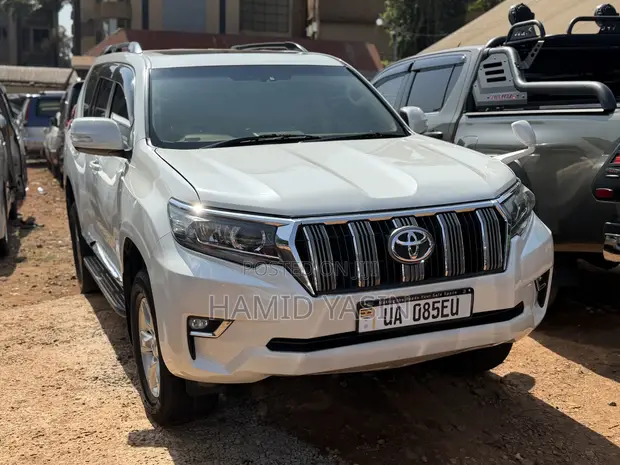 Toyota Land Cruiser Prado 2018 White - 1