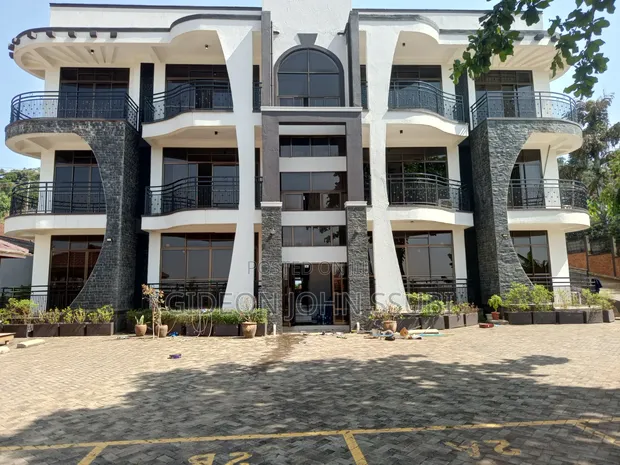 3-Bedroom Block of Flats for Rent in Muyenga, Makindye - 1