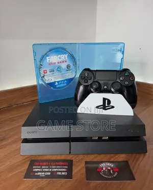 PS4 Standard Console