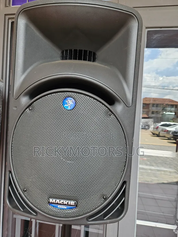 UK Used Mackie Passive Speakers - 1