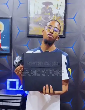 PS4 Standard Console