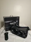 Samsung Gear VR with Controller - 1