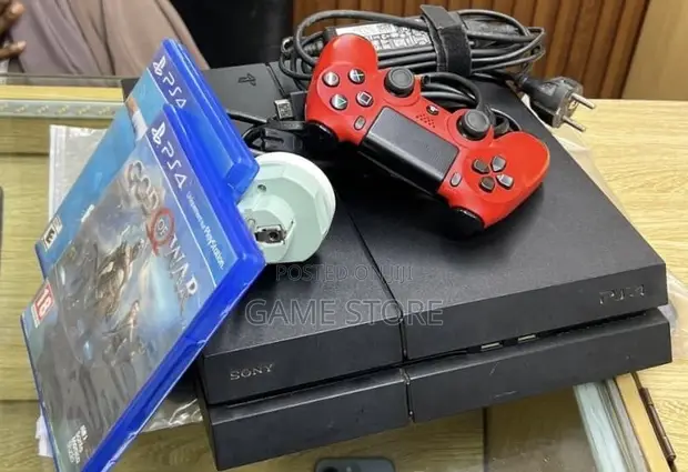 PS4 Standard Console - 1