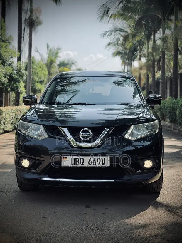 Nissan X-Trail 2016 Green - 1