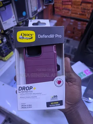 OtterBox Defender Series Pro Case for iPhone 13/12 Mini