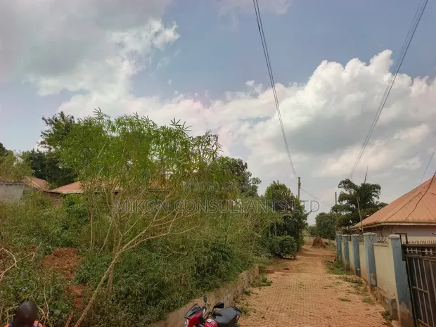 50x100 FTS Plot in Matuga Town Near Tarmac Road - 1