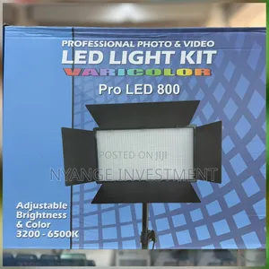 Varicolor Pro LED 800 Professional Photo/Video Light Kit