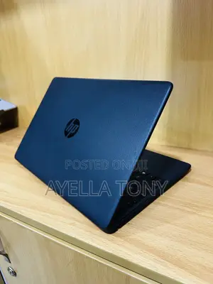 New HP 250 G8 Laptop: Intel Core i5, 8GB RAM, 256GB SSD
