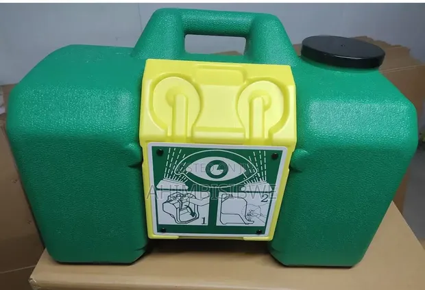Emergency Eye Wash Station - 35L - 1