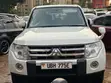 Mitsubishi Pajero 2010 White - 2