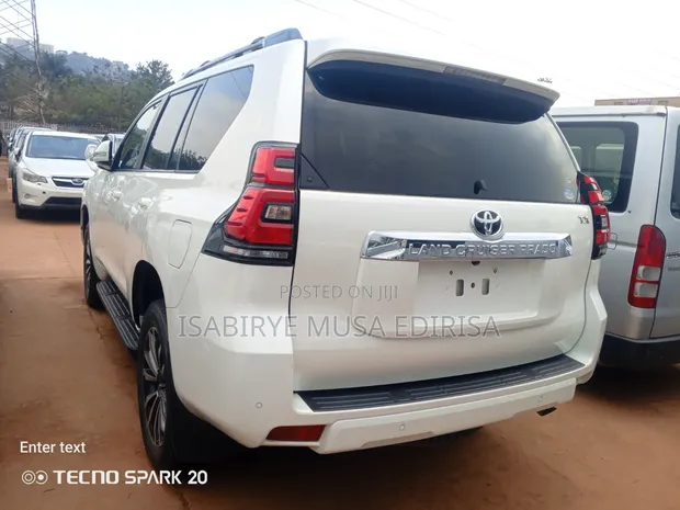 Toyota Land Cruiser Prado 2018 White - 1