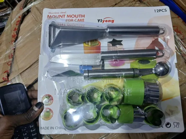 12-Piece Stainless Steel Fruit & Cake Carving Set - 1