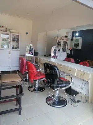 Unisex Salon for Sale in Kyanja
