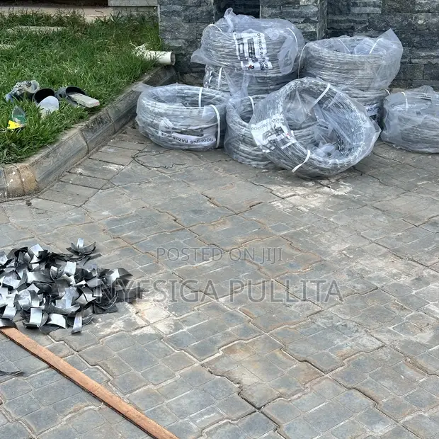Razor Wire / Roofing Brand - 8 Meters - 1