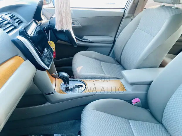 Toyota Premio 2009 - 1