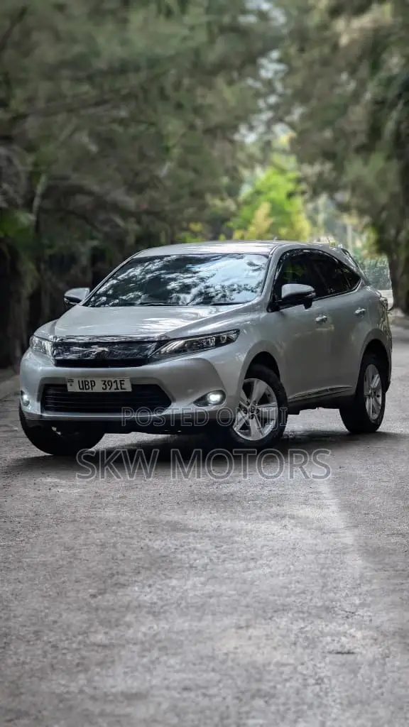 Toyota Harrier 2016 Silver - 1