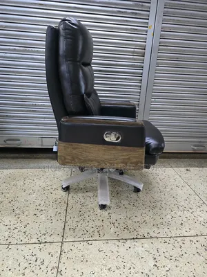 Comfortable Boss Office Chair - Brand New