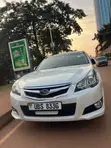 Subaru Legacy 2010 White - 4