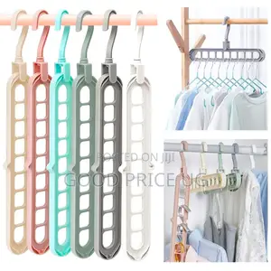 9-Hole Multifunctional Clothes Hangers