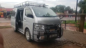 Toyota Hiace Drone 14-Seater Van for Hire