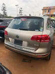 Volkswagen Touareg 2016 Gold - 3