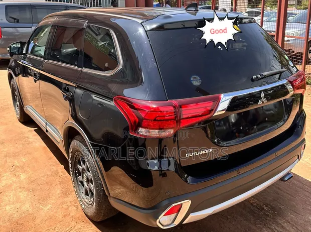 Mitsubishi Outlander 2017 Black - 1