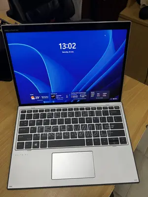 HP Elite X2 G8 Laptop - 11th Gen i5, 16GB RAM, 256GB SSD