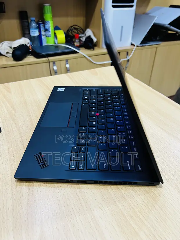 New Lenovo ThinkPad X1 Carbon Laptop - 1