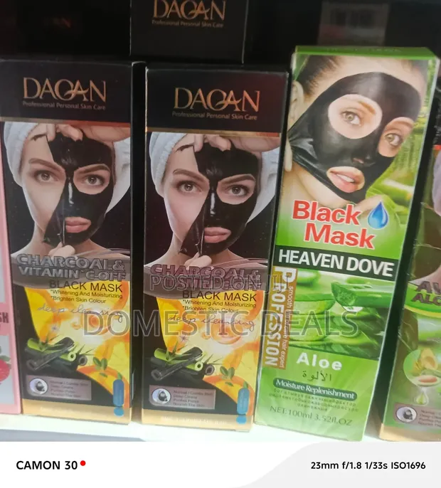 Dagan Professional Charcoal Vitamin C Black Mask - 1