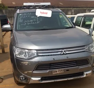 Mitsubishi Outlander 2014 Hybrid