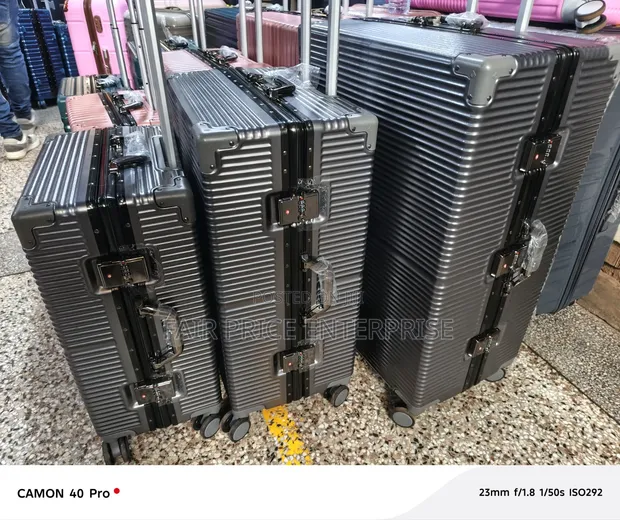 Goodpatner Aluminum Plastic Suitcase Set (3-in-1) - 1