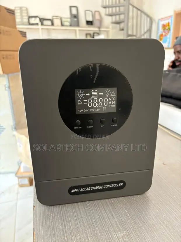 High Efficiency MPPT 60A Solar Charge Controller 1700W - 1