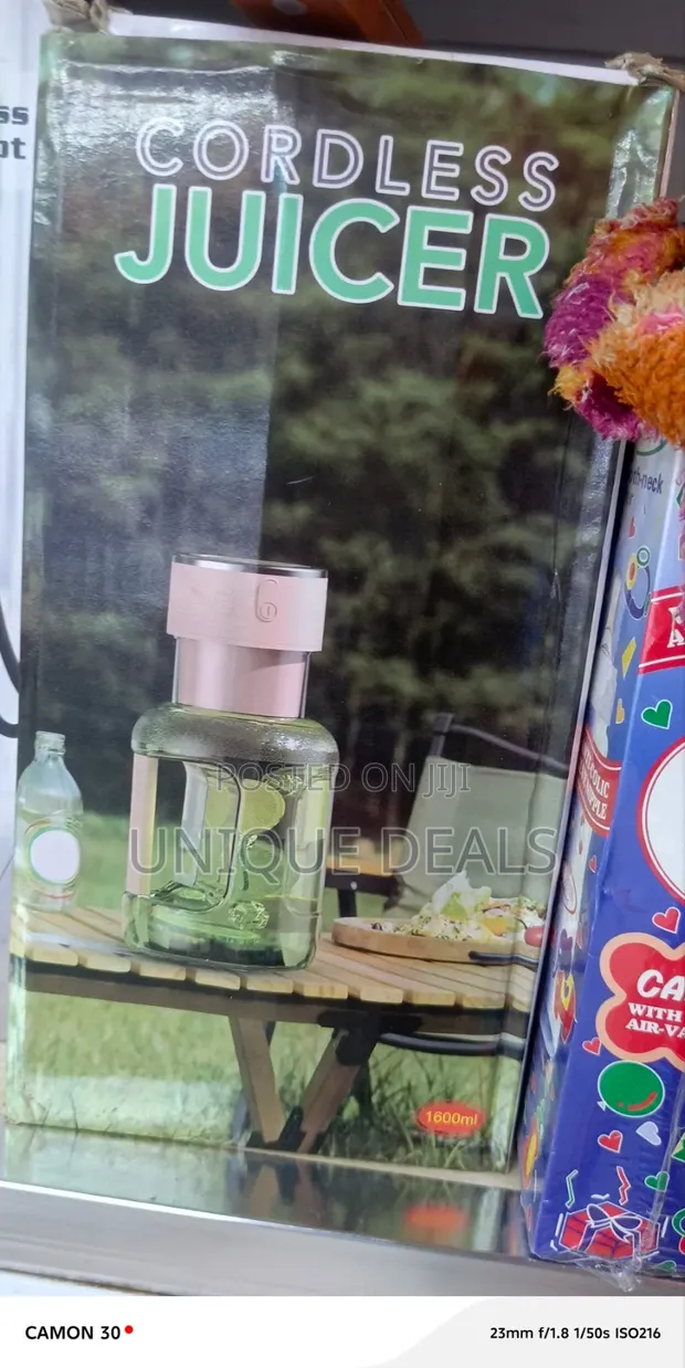 Cordless Juicer Blender - Portable 1600ml - 1