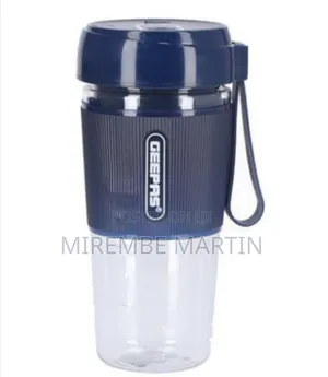 Geepas Rechargeable Portable Juicer GSB44073