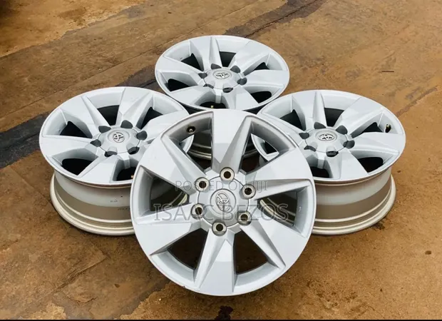 Land Cruiser TX/Hilux 17-Inch Sport Rims - 1