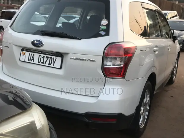 Subaru Forester 2013 White - 1