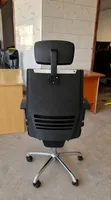 Executive Refurbished Adjustable Mesh Office Chair - 2