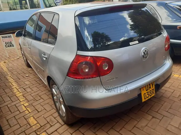Volkswagen Golf 2.0 FSI Comfortline Automatic 2004 - 1