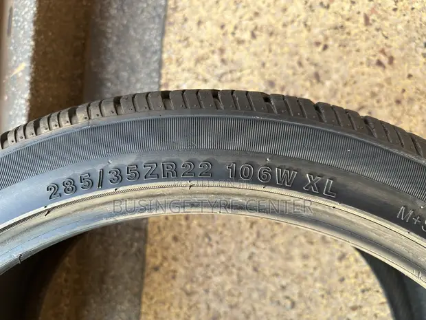 285/35R22 Formula-1 Japan Used Tires - 1